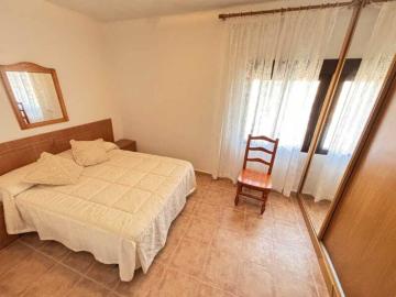 CASA UNIFAMILIAR EN VENTA EN CORIA. REF. 1073