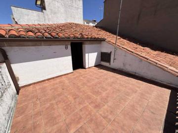 CASA UNIFAMILIAR EN VENTA EN CORIA. REF. 395