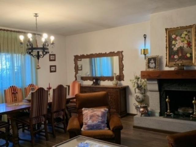 Casa unifamiliar en venta en La Adrada