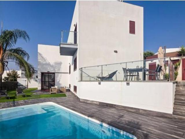 Casa unifamiliar Venta Dos Hermanas, Entrenúcleos