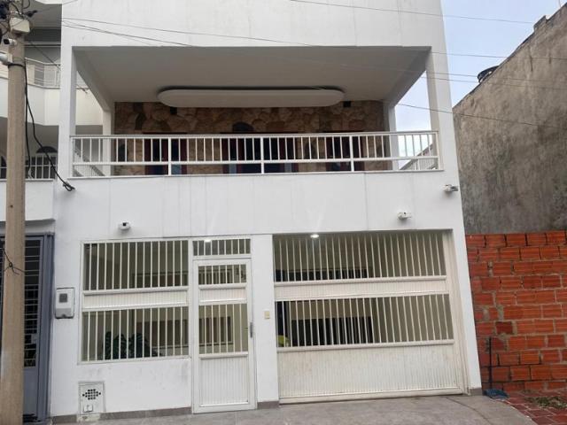 CASA URBANIZACIÓN LA ESPERANZA, Av. Libertadores La Esperanza, Cúcuta
