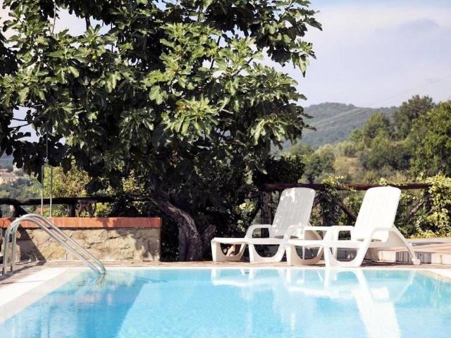 Casa vacanze con piscina e vista panoramica mozzafiato in ve. 270m² Lamporecchio