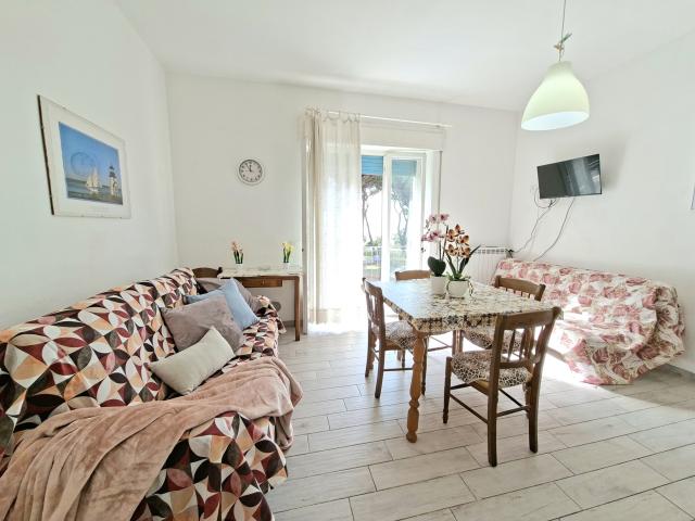 CASA VACANZE in AFFITTO a FOLLONICA NUOVA di 3 vani