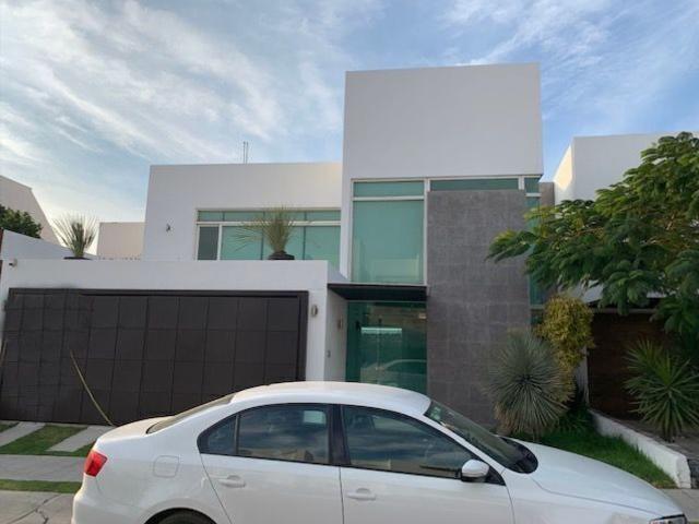 CASA VANCOUVER EN RENTA MISIÓN SAN JERONIMO