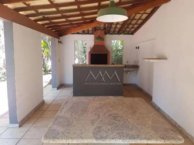 Casa à Venda no Belvedere com 4 Suítes – 423m²