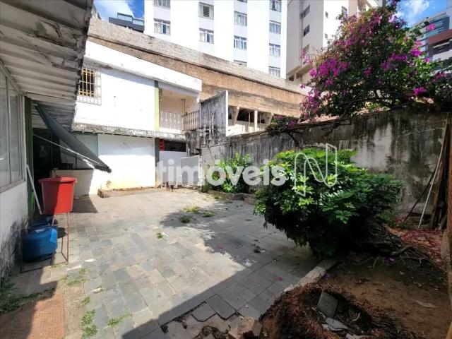 Casa à venda – 3 quartos – 5 vagas – 219 m²  – Sion – Belo Horizonte