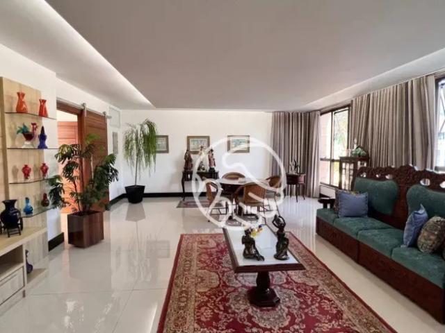 Mansão à venda com 5 quartos no Parque da Areia Preta, Guarapari ES é nas Imobiliárias Itamar Imóv