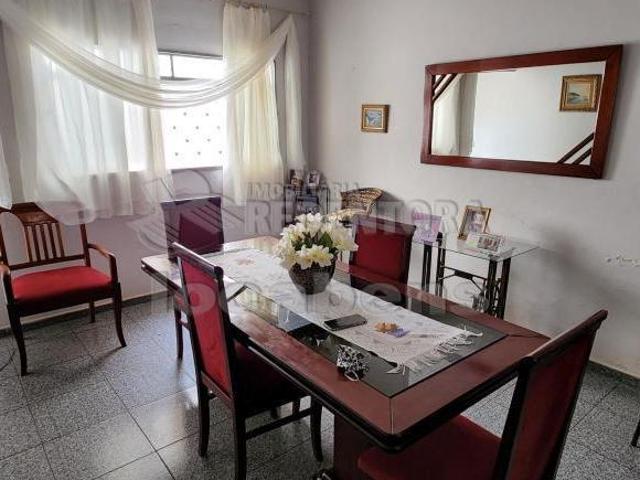 Casa Venda com 03 dormitórios no Residencial Macedo Teles II