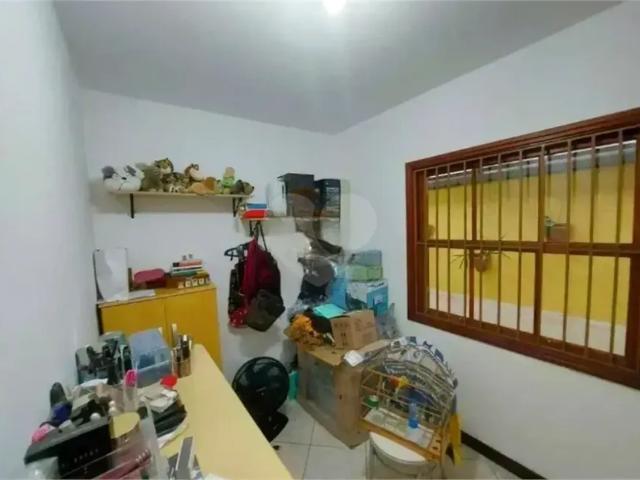 Casa à venda com 3 quartos, 1 suíte, 3 vagas, Próxima à USP e à Vila Gomes
