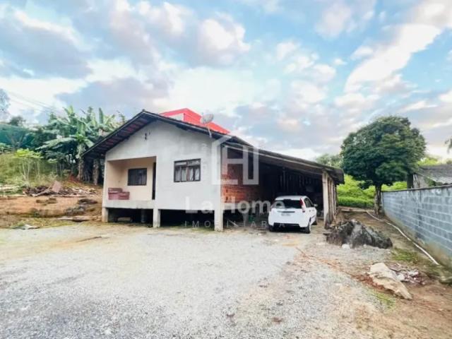 Casa à venda em Blumenau, bairro Badenfurt