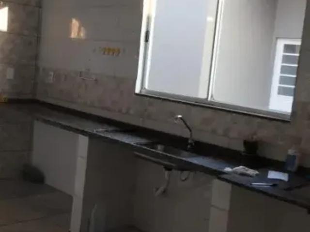 Casa à Venda em Franca, Jardim Nossa Senhora das Graças – 2 Quartos, 2 Vagas, Financiamento