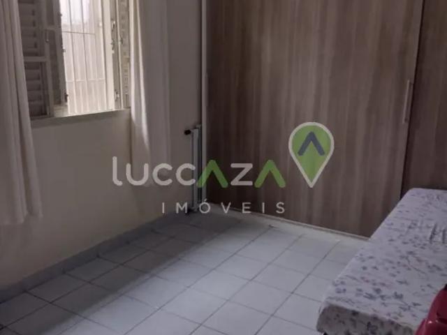 Casa à venda em Jacareí SP, no bairro Conjunto Habitacional Marinho: 2 quartos, 1 sala, 1 banheiro