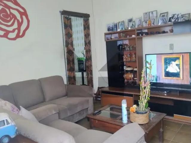 Casa à Venda em Jardim Mirna, Taboão da Serra, 2 Dorms, 300m²