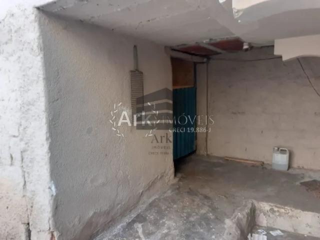 Casa à venda, Jardim da Glória, Três casas com um quintal grande