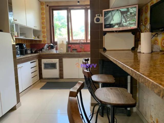 Casa com 3 dormitórios à venda, 300 m² por R$ 2.000.000 Itacoatiara Niterói/RJ