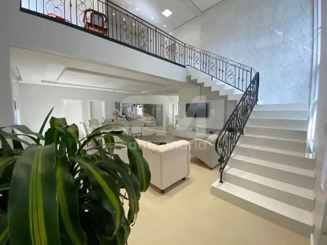 Casa à venda 3 Suites, 360M², Paraíso, Chapecó SC