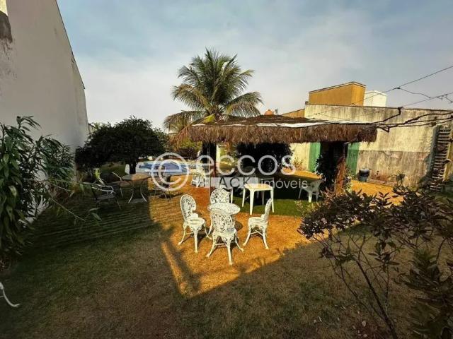 Casa à venda, 3 quartos, 3 suítes, 2 vagas, Tubalina Uberlândia/MG