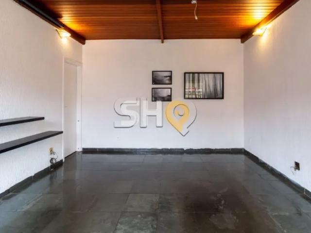Casa á venda, 4 banheiros, 2 vagas na Vila Romana, São Paulo