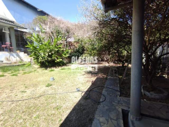 Casa à venda 4 quartos no Bairro ALVORADA