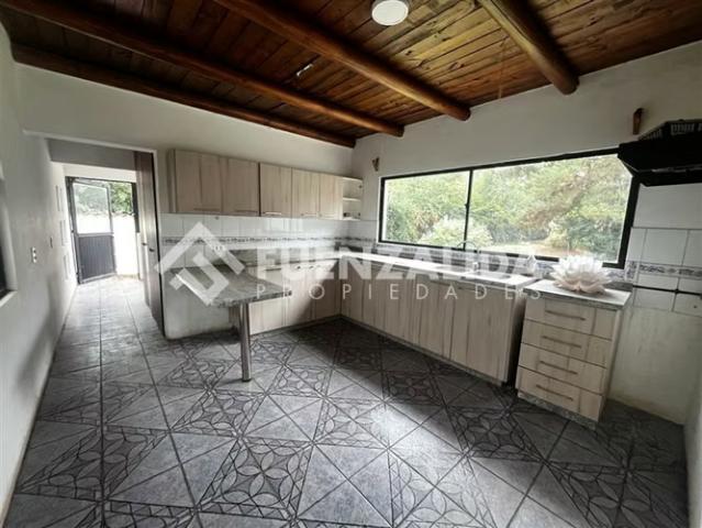 Casa Vendo 5D 4B piscina No condominio Calera de Tango | 5 dormitorios por 10900.00 en Calera de Tango