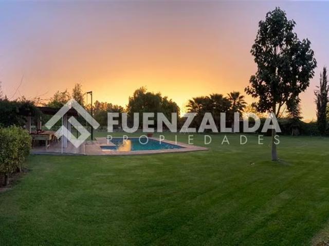 Casa vendo 6D 6B piscina Quincho Condominio Calera de Tango | 6 dormitorios por 17200.00 en Calera de Tango