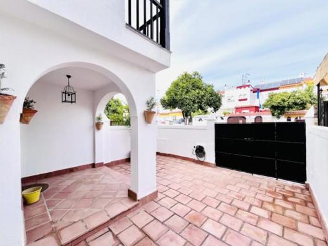 Casa Venta Mairena del Aljarafe, Cavaleri