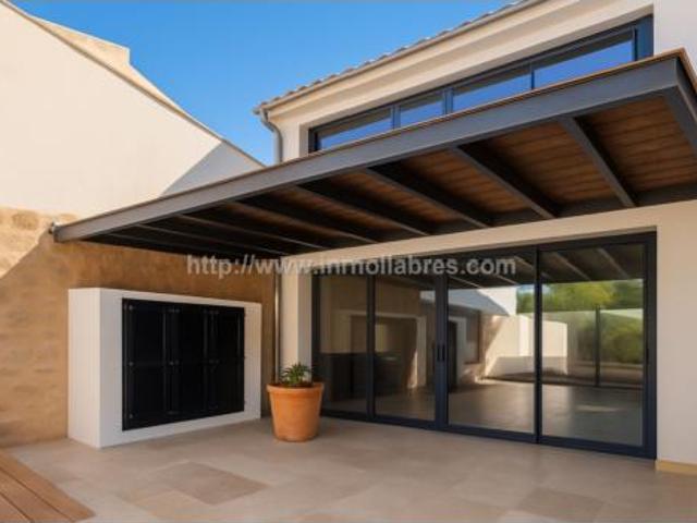 Casa Venta Maria de la Salut, Maria de la Salut