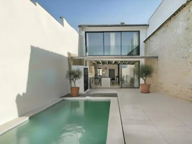 Casa Venta Maria de la Salut, Maria de la Salut