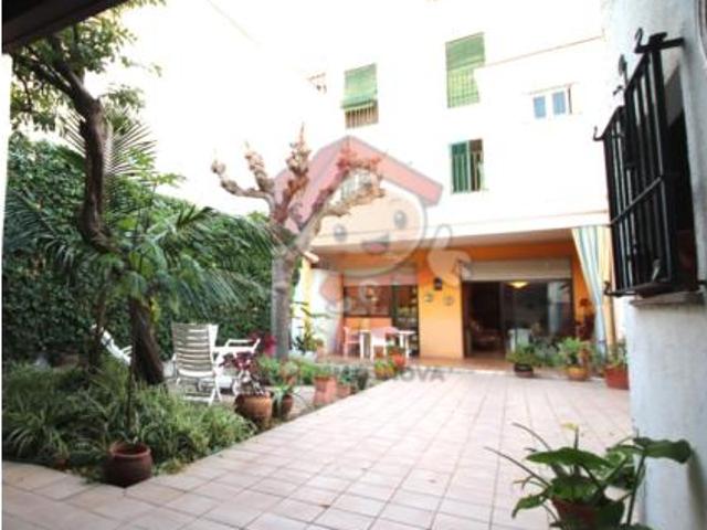 Casa Venta Mataró, Centre