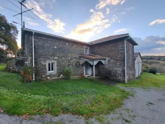 Casa Venta Mesía, A Iglesia Mesía