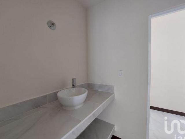 Casa venta Modelo Napoles