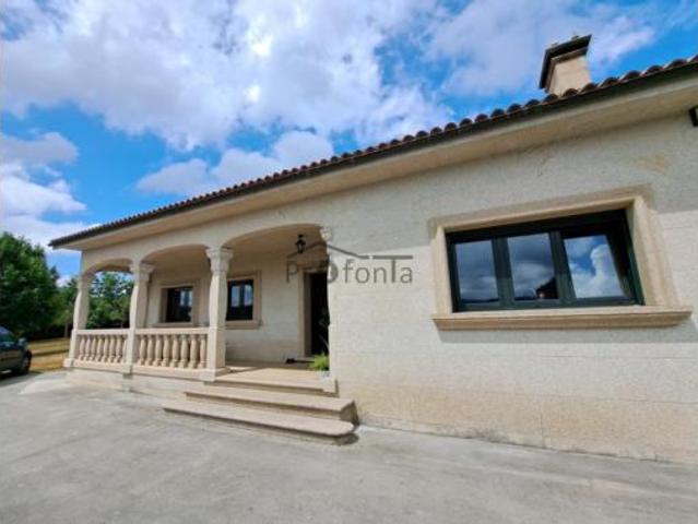 Casa Venta Oza Cesuras, Vivente Santo Estevo