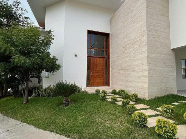 CASA VENTA O RENTA LA CIMA