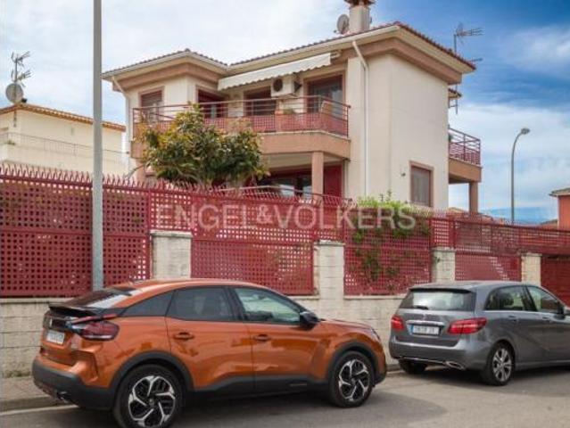 Casa Venta Oliva, Nucli Urbà