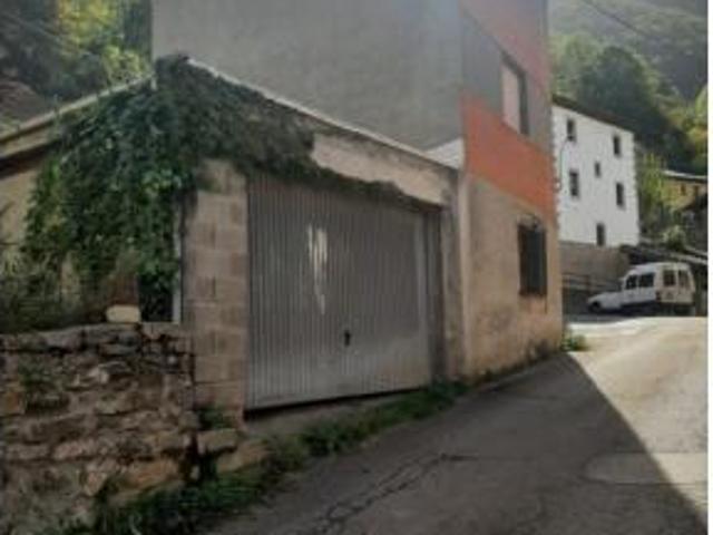Casa Venta Oseja de Sajambre, Pío de Sajambre
