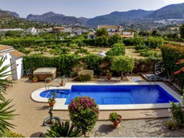 Casa Venta Alcaucín, Venta Baja