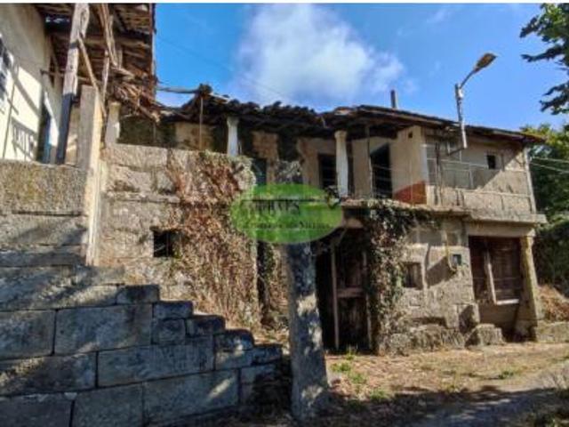 Casa Venta Amoeiro, Iglesia Fuentefria Amoeiro