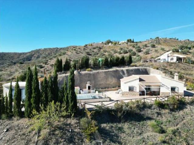 Casa Venta Sayalonga, Corumbela