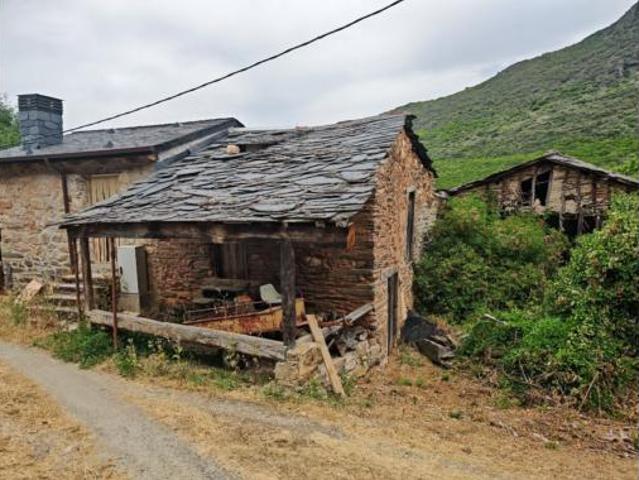 Casa Venta Borrenes, Voces