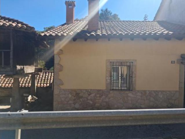 Casa Venta Cabranes, Carabaño