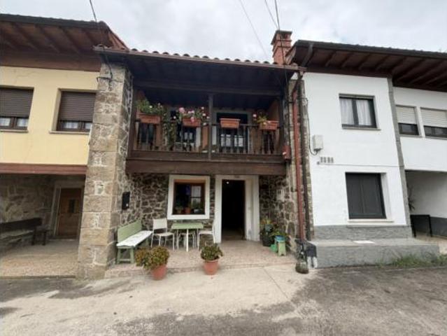 Casa Venta Cabranes, Santolaya