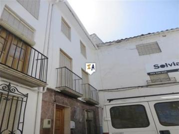 Casa Venta Castillo de Locubín, Castillo de Locubín