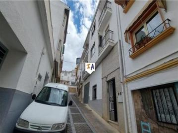 Casa Venta Castillo de Locubín, Castillo de Locubín