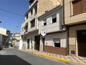 Casa Venta Castillo de Locubín, Castillo de Locubín