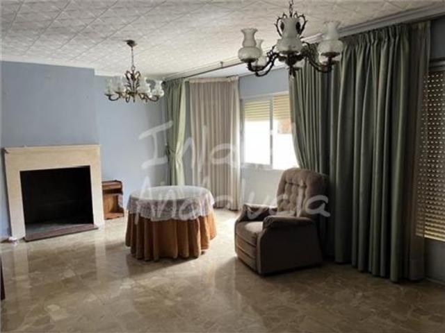 Casa Venta Castillo de Locubín, Castillo de Locubín