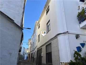 Casa Venta Castillo de Locubín, Castillo de Locubín