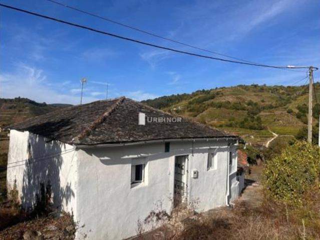 Casa Venta Castro Caldelas, A Eirexa Alais