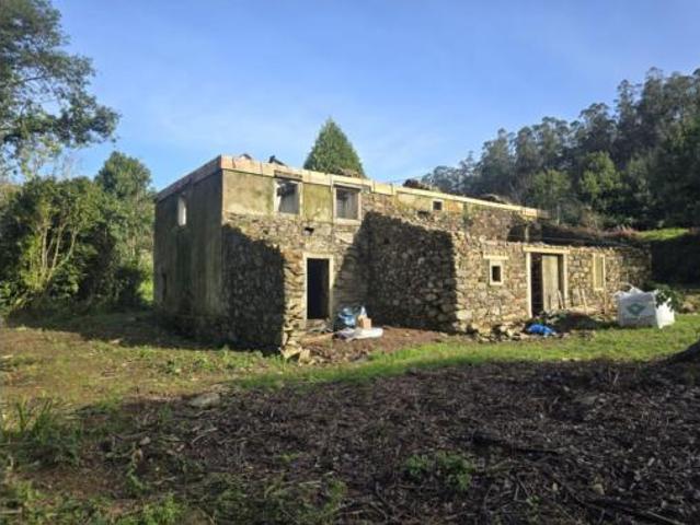 Casa Venta Cerdido, A Vila da Igrexa