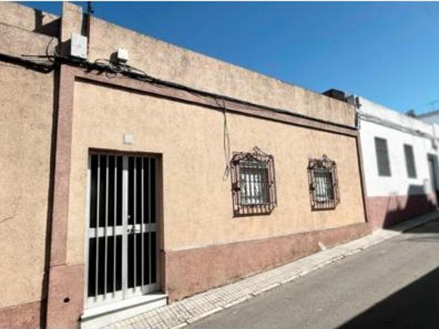Casa Venta Chiclana de la Frontera, La Banda Campo de Fútbol