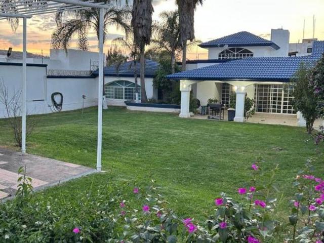 CASA VENTA COLINAS DEL BOSQUE 1ERA SECCION